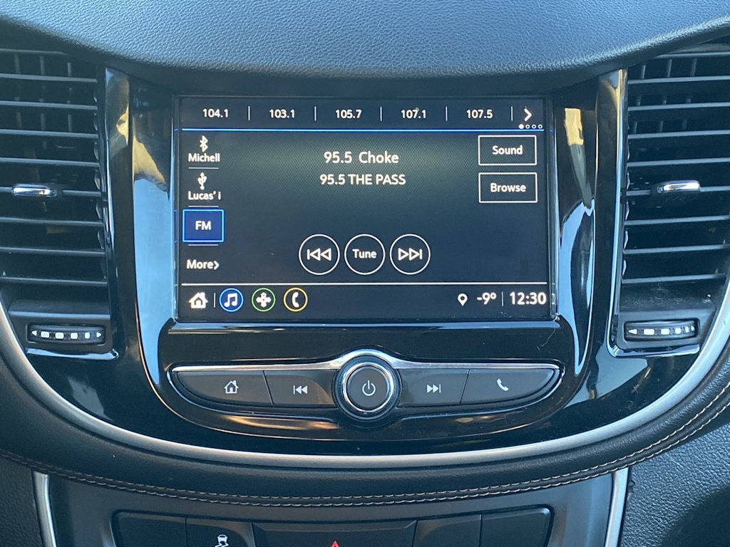 Thumbnail: 2018 Chevrolet Trax - 12