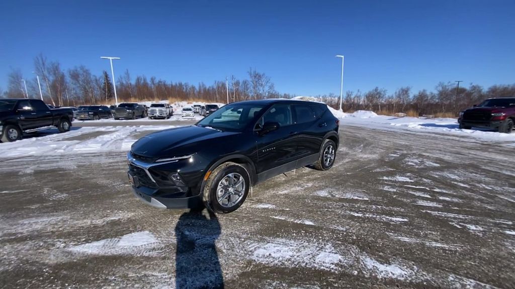 Thumbnail: 2025 Chevrolet Blazer - 17