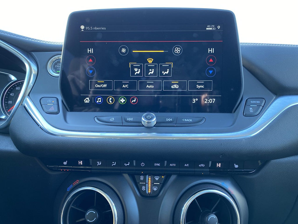 Thumbnail: 2025 Chevrolet Blazer - 21