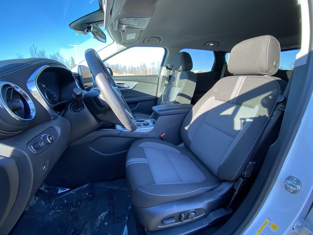 Thumbnail: 2025 Chevrolet Blazer - 4