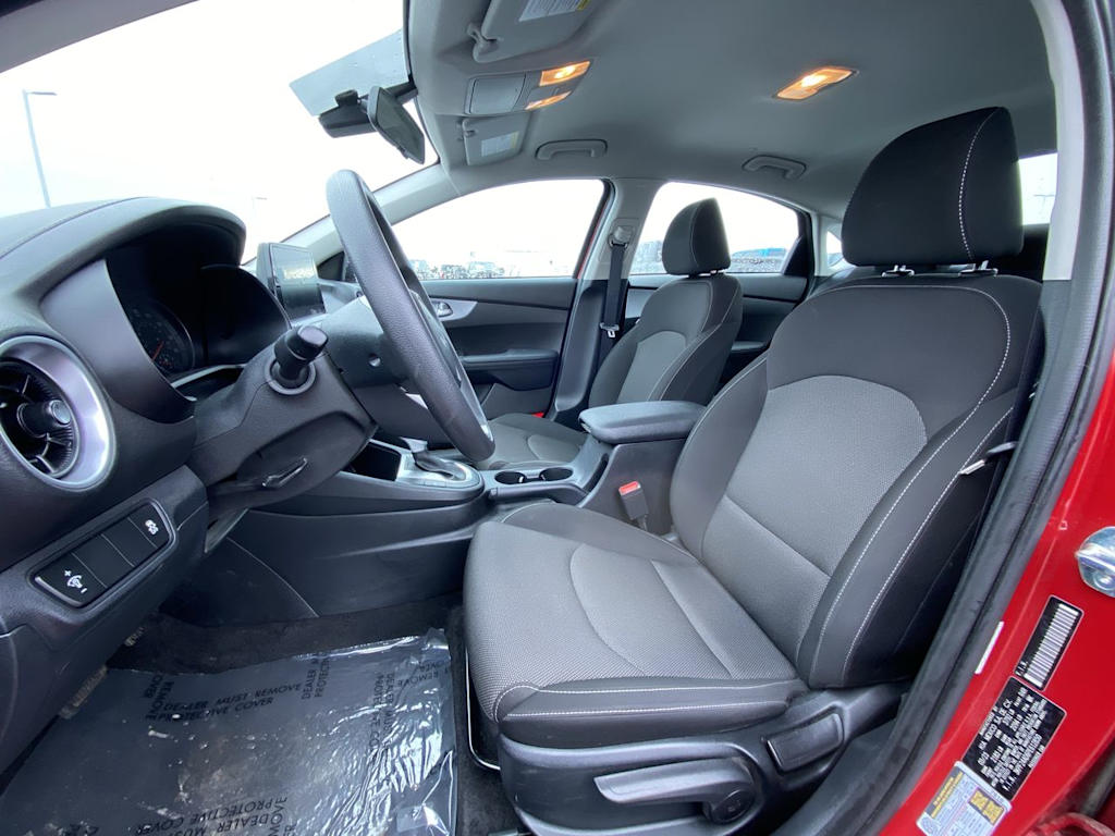 Thumbnail: 2023 Kia Forte - 7