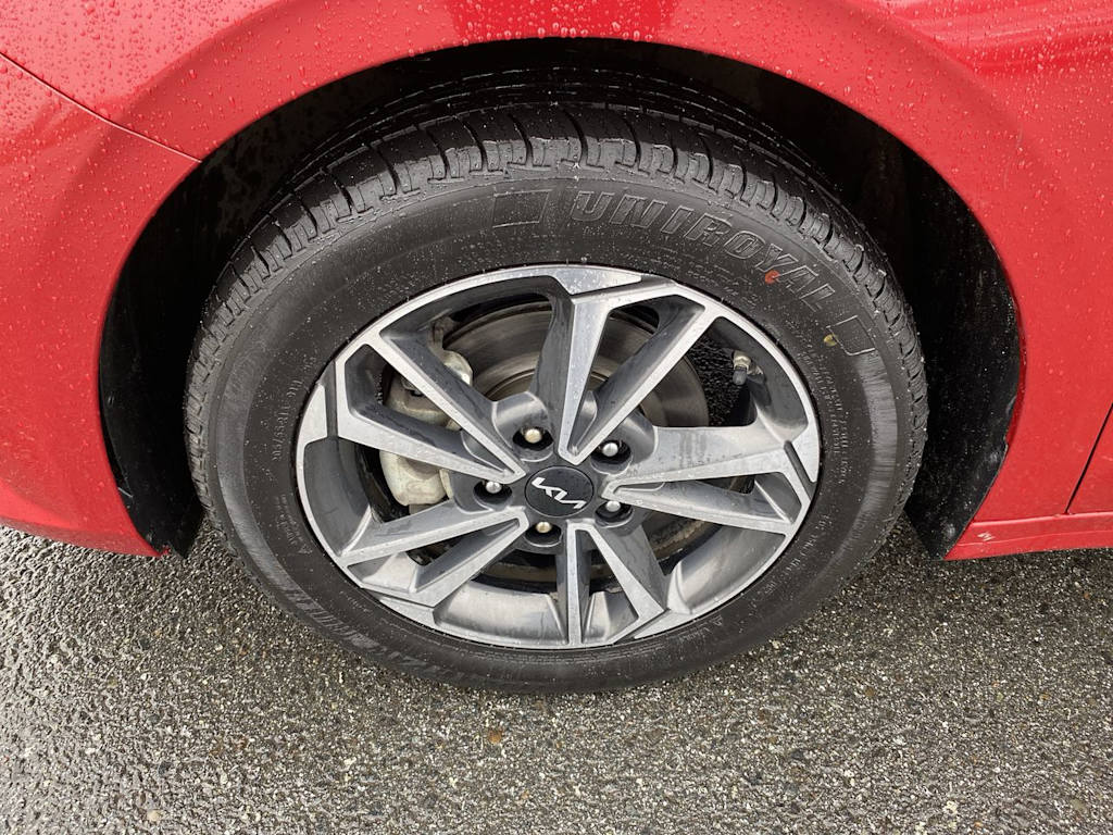 Thumbnail: 2023 Kia Forte - 5