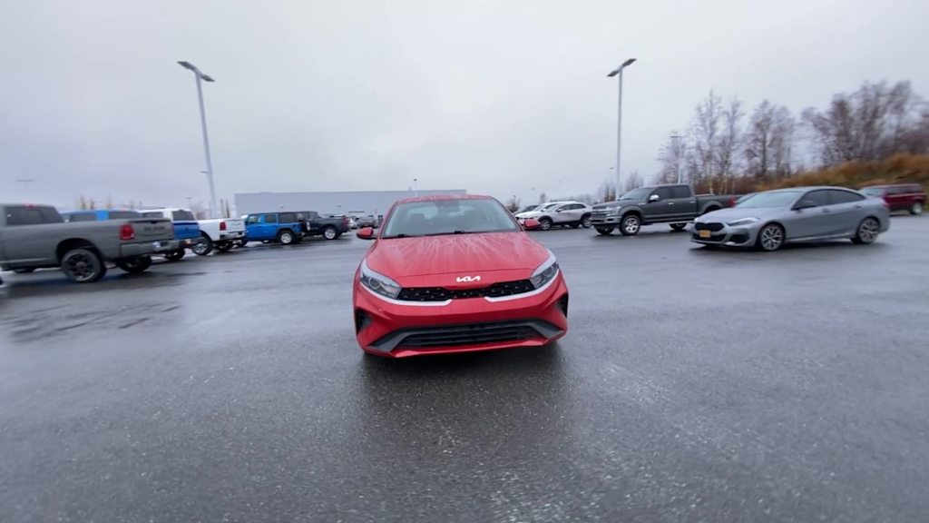 Thumbnail: 2023 Kia Forte - 18