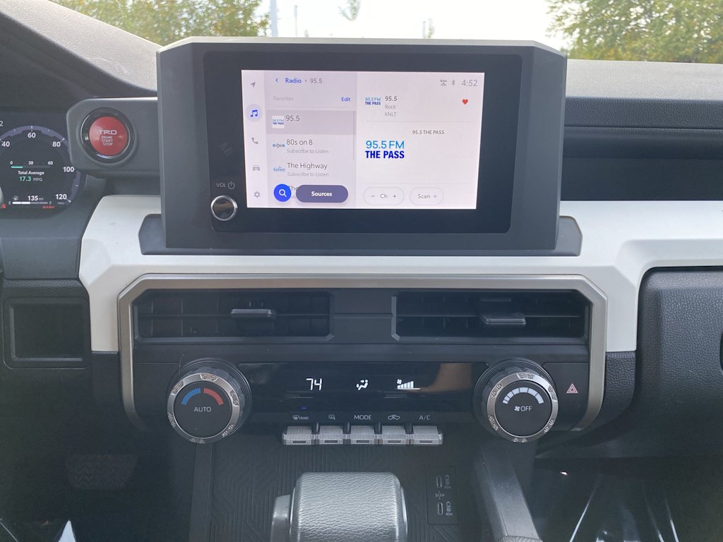 Thumbnail: 2024 Toyota Tacoma - 11