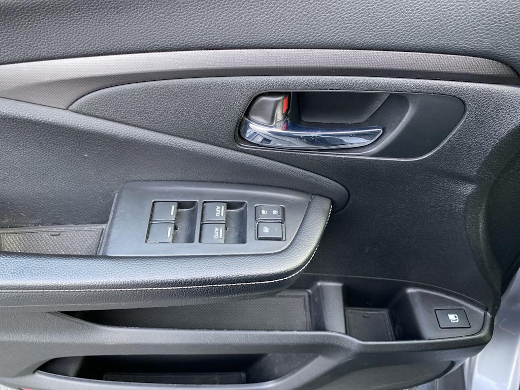 Thumbnail: 2021 Honda Ridgeline - 23