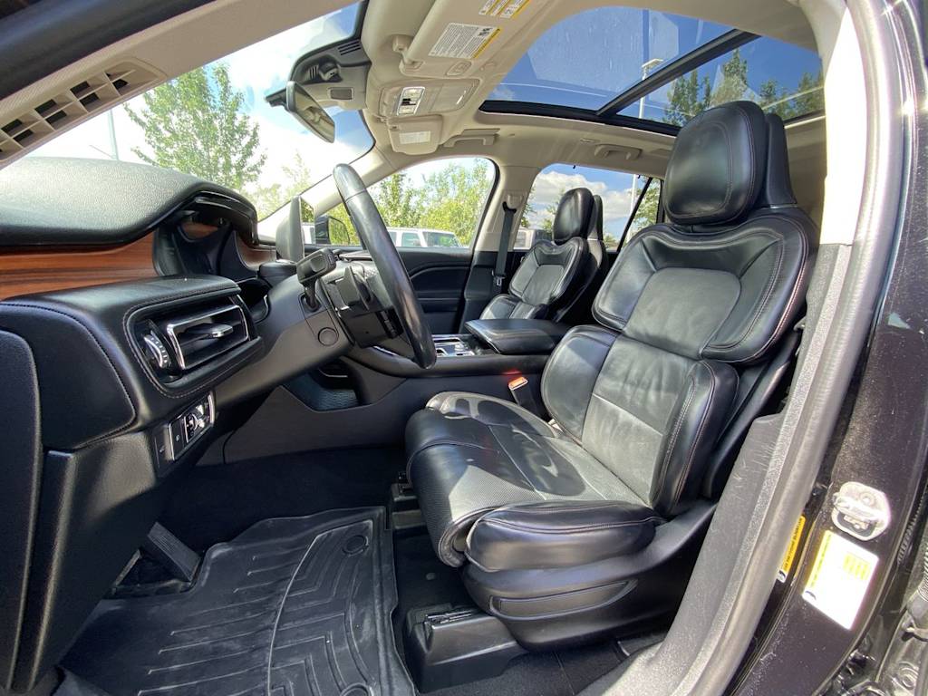 Thumbnail: 2020 Lincoln Aviator - 8