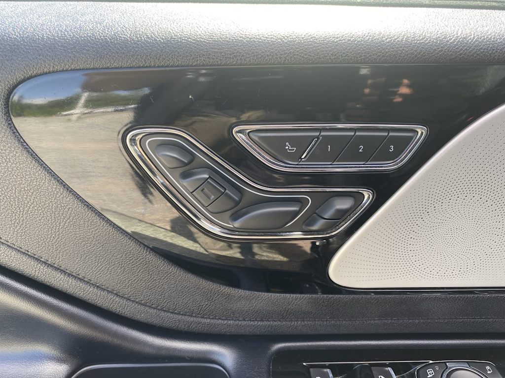 Thumbnail: 2020 Lincoln Aviator - 5
