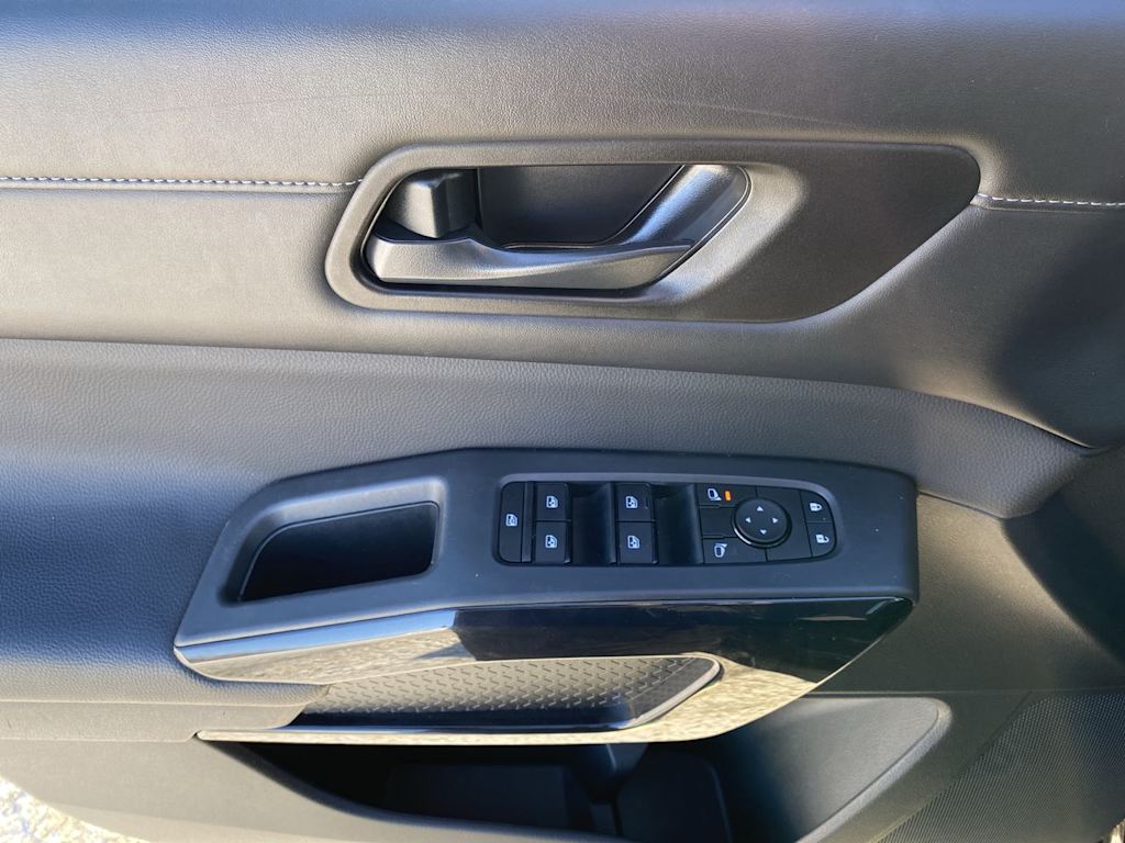 Thumbnail: 2025 Nissan Pathfinder - 27