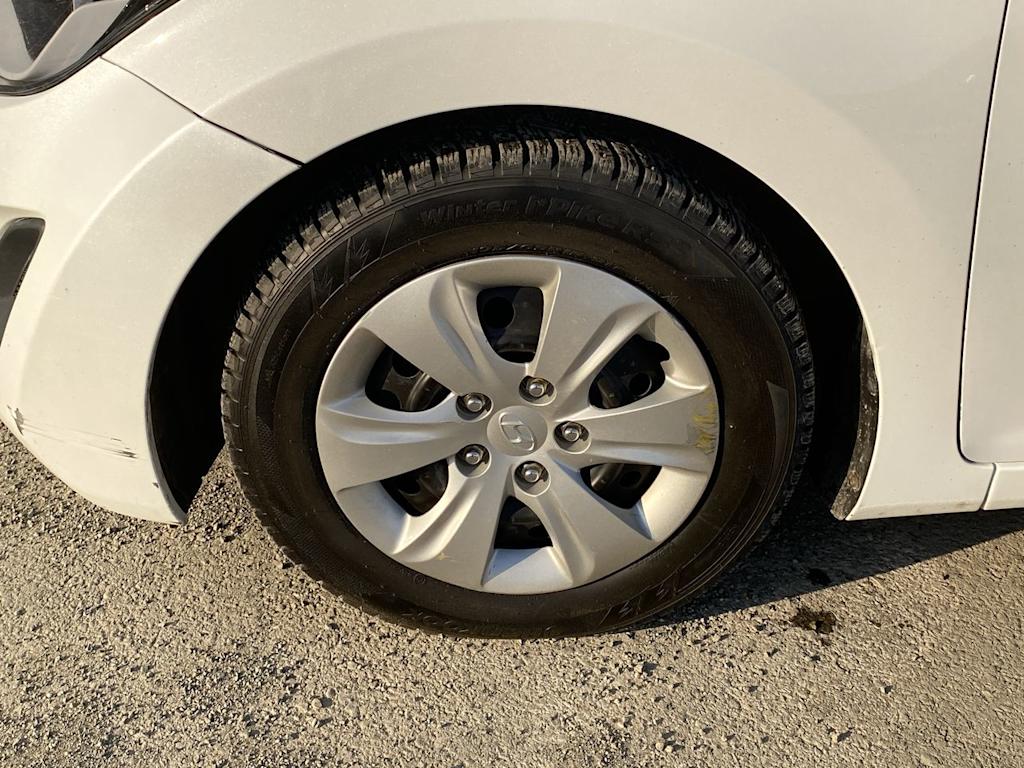 Thumbnail: 2016 Hyundai Elantra - 6