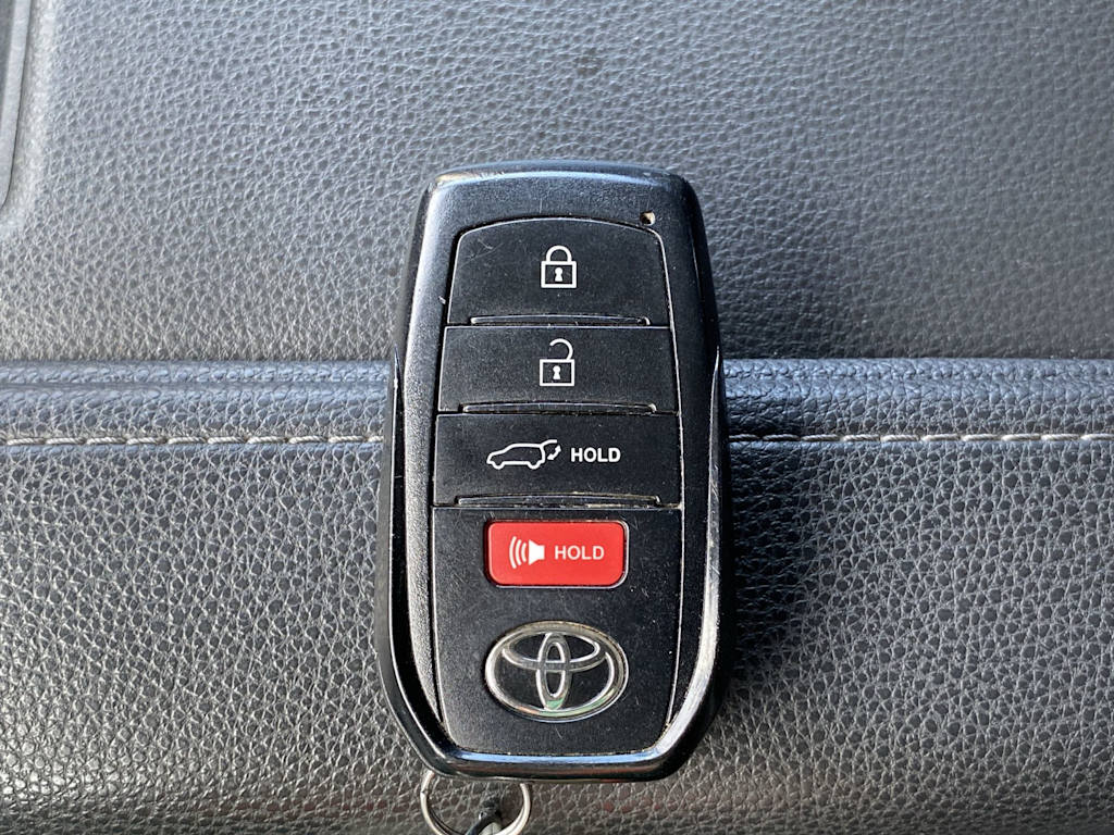 Thumbnail: 2024 Toyota Grand Highlander - 15
