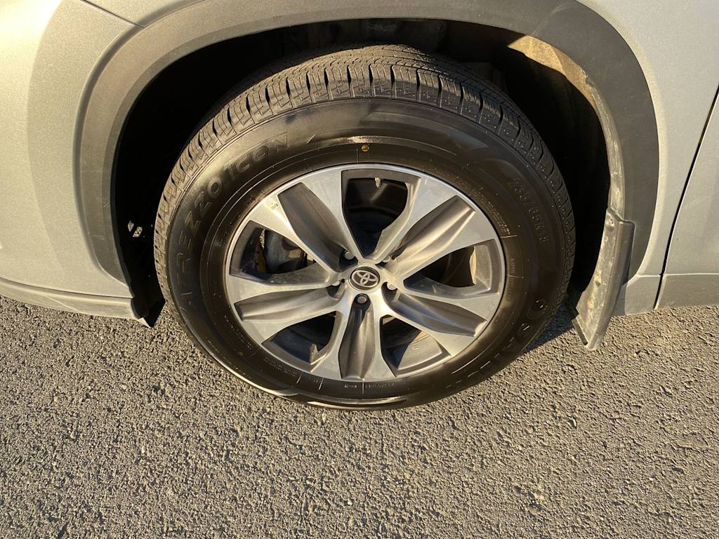 Thumbnail: 2024 Toyota Highlander - 6