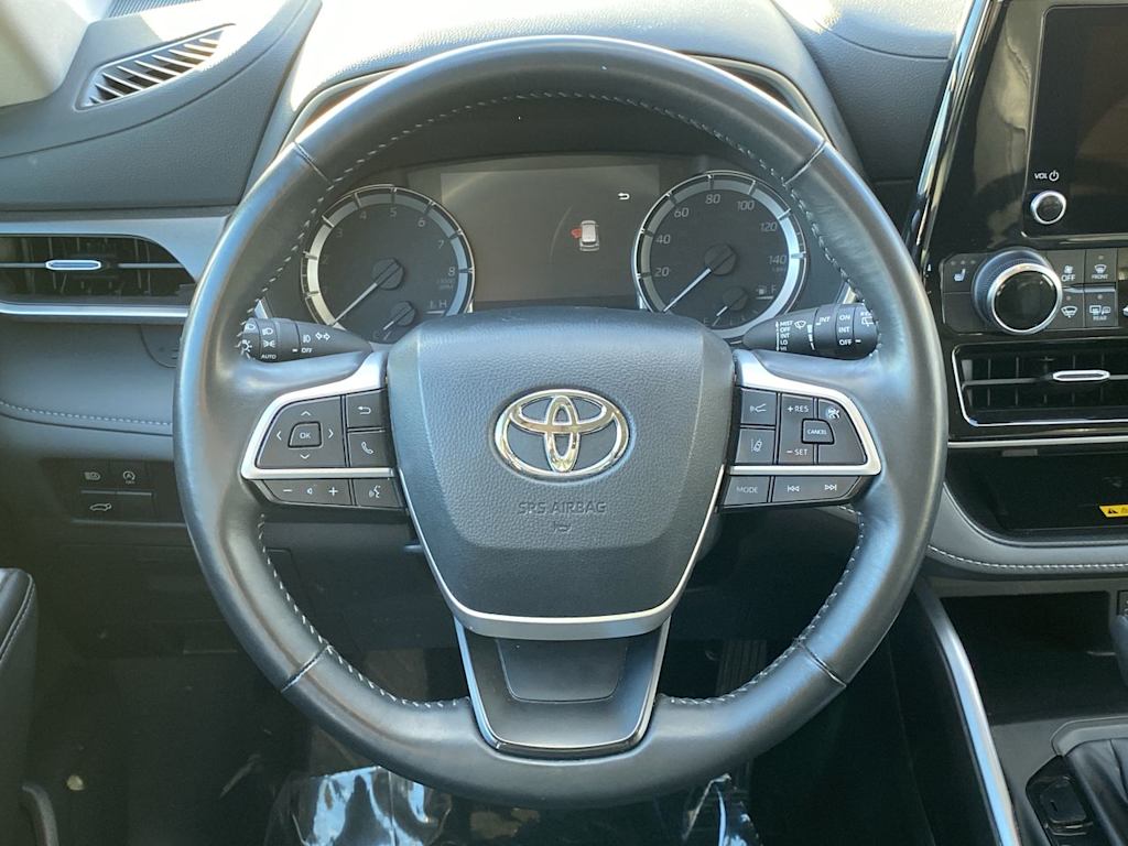 Thumbnail: 2024 Toyota Highlander - 2