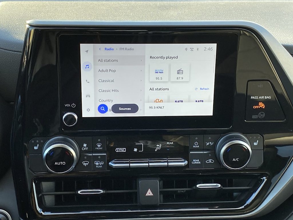 Thumbnail: 2024 Toyota Highlander - 11