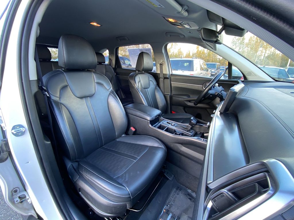 Thumbnail: 2024 Kia Sorento - 9