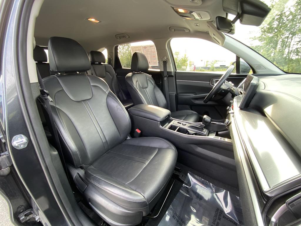 Thumbnail: 2024 Kia Sorento - 10