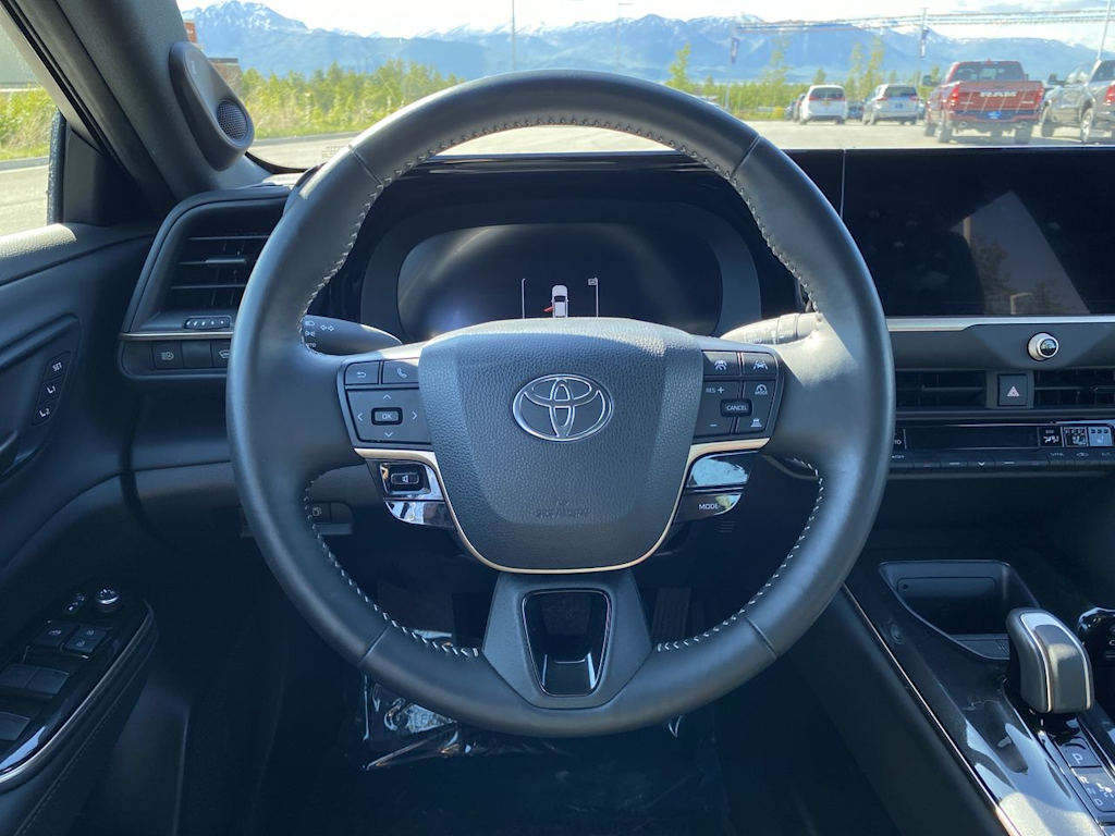 Thumbnail: 2024 Toyota Crown - 2