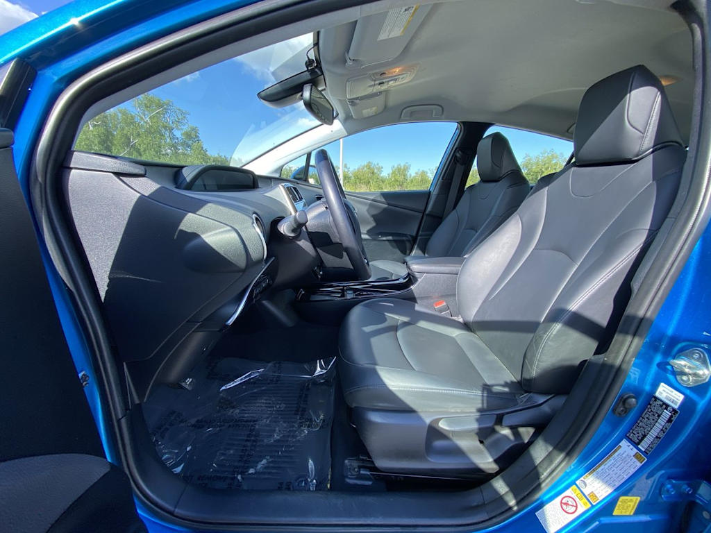 Thumbnail: 2022 Toyota Prius - 7