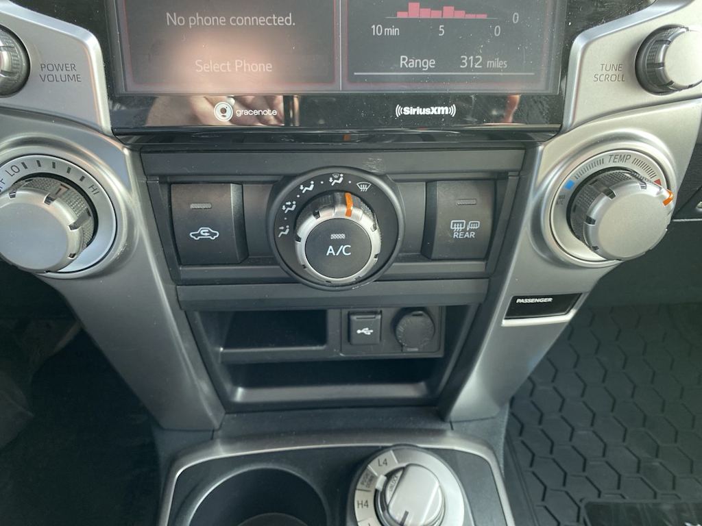 Thumbnail: 2024 Toyota 4Runner - 22