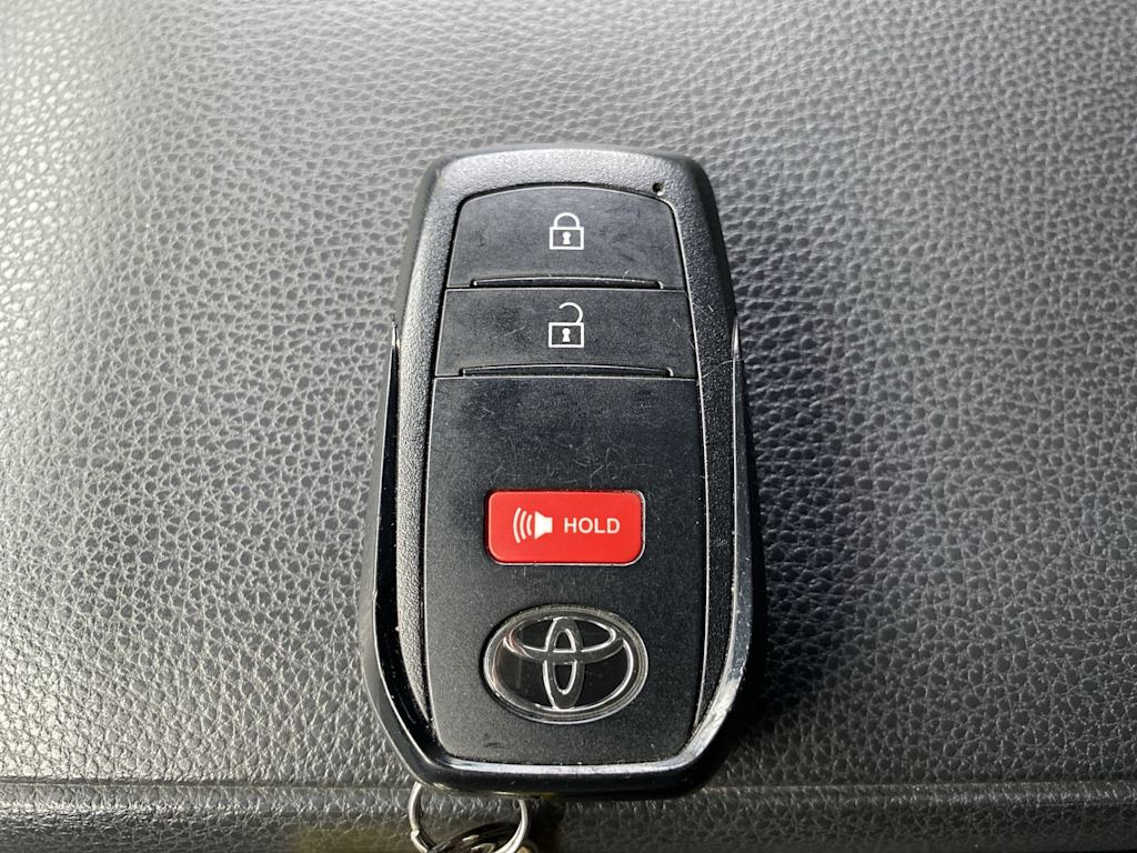 Thumbnail: 2025 Toyota 4Runner - 15