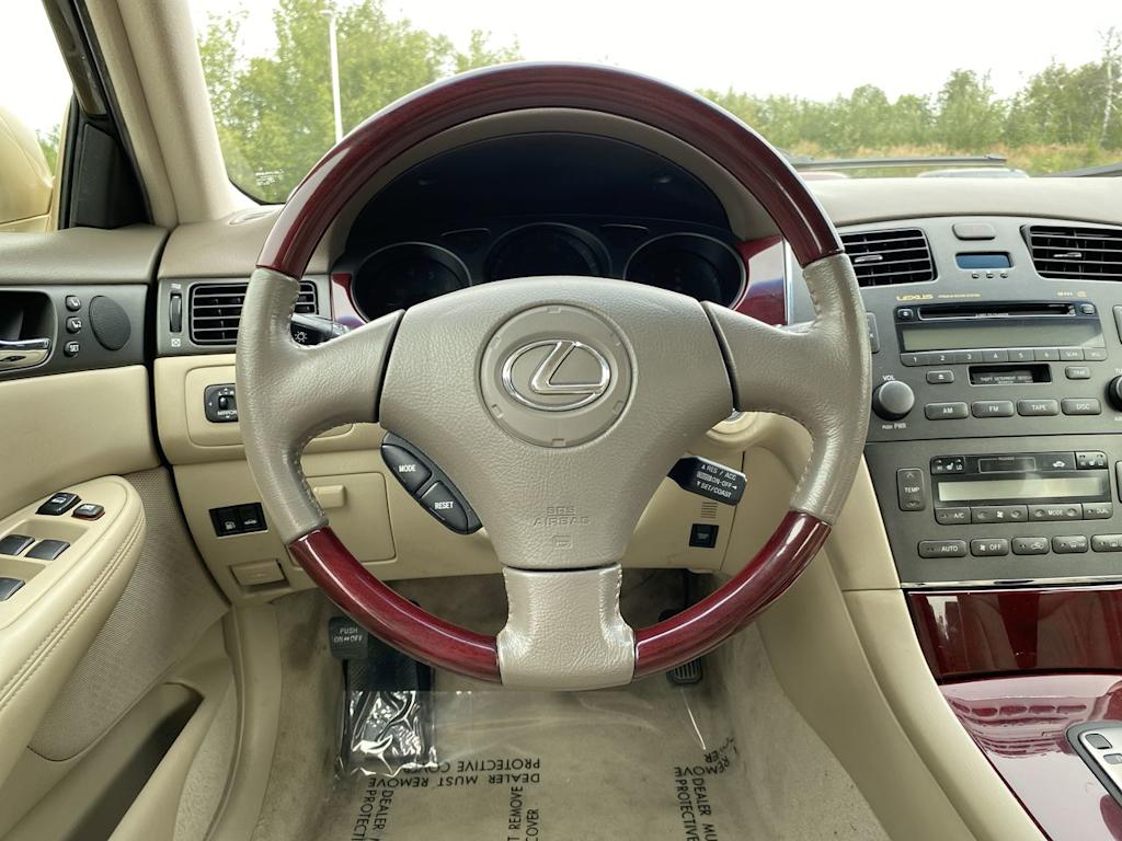 Thumbnail: 2004 Lexus ES - 2