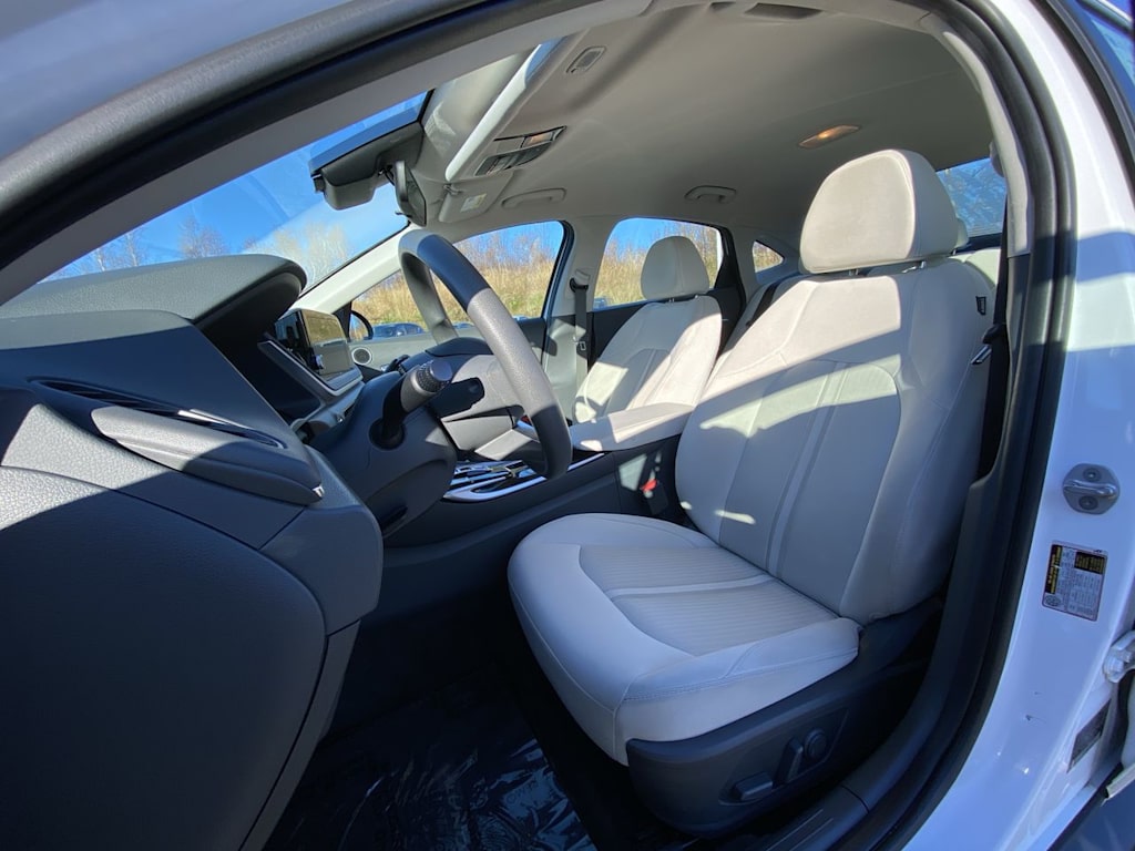 Thumbnail: 2023 Hyundai Sonata - 8