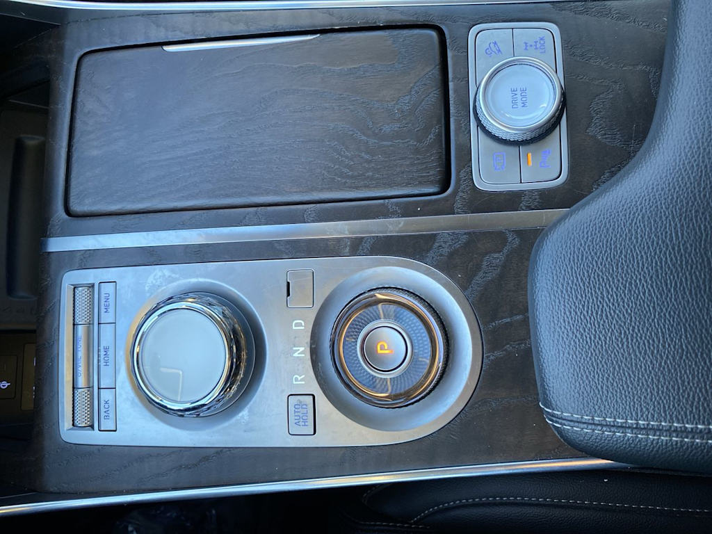 Thumbnail: 2024 Genesis GV80 - 25