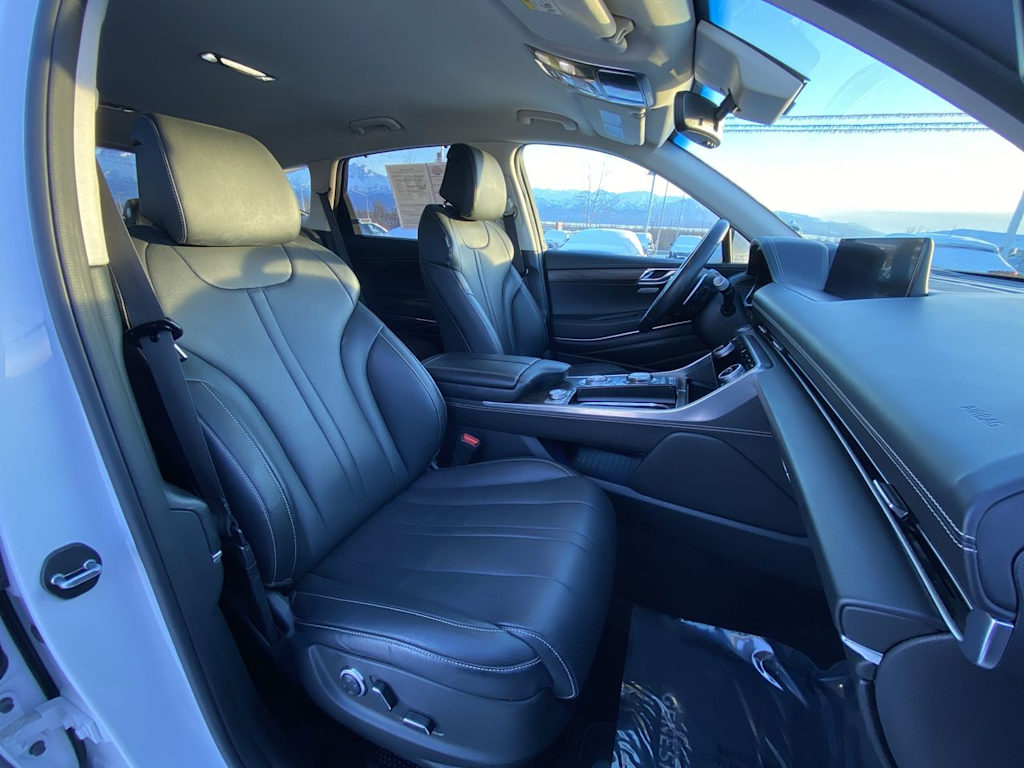 Thumbnail: 2024 Genesis GV80 - 9