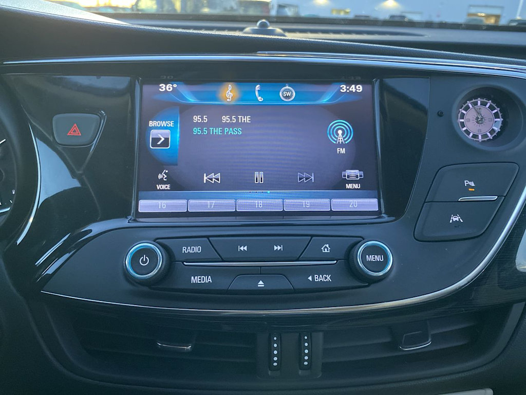 Thumbnail: 2016 Buick Envision - 12