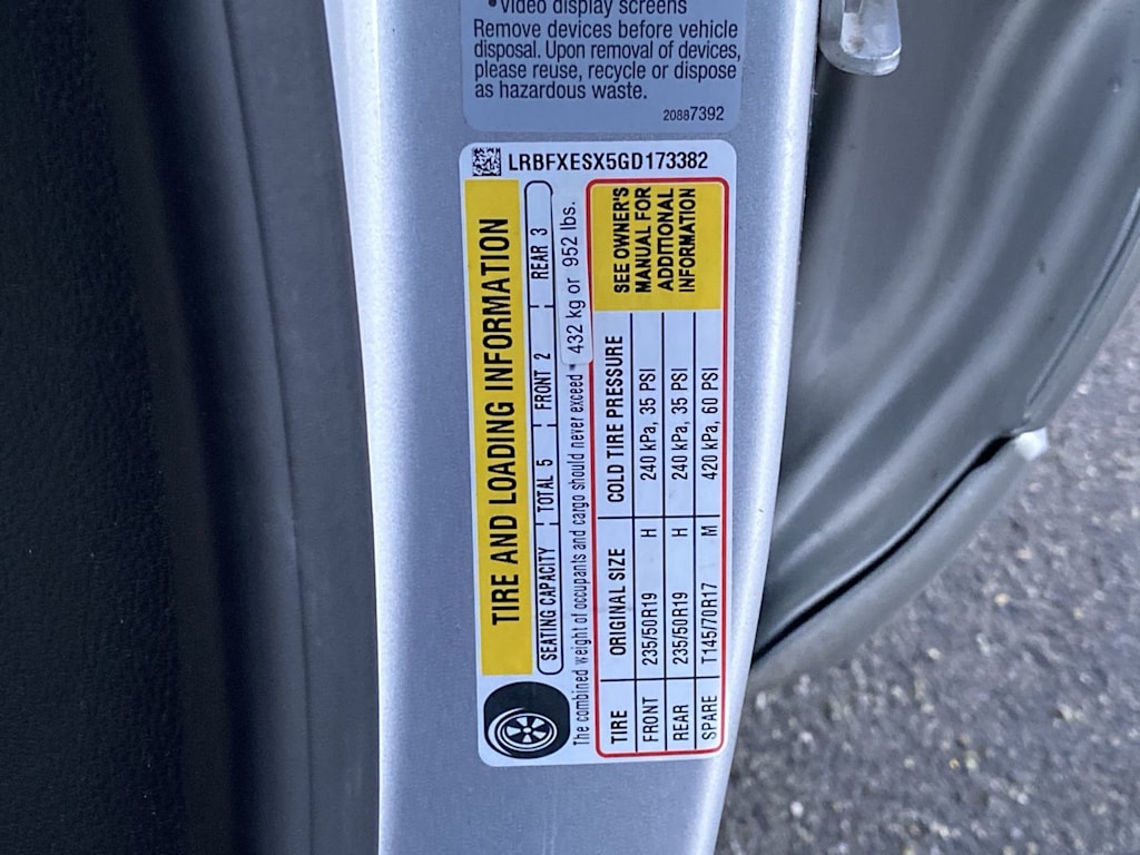 Thumbnail: 2016 Buick Envision - 16