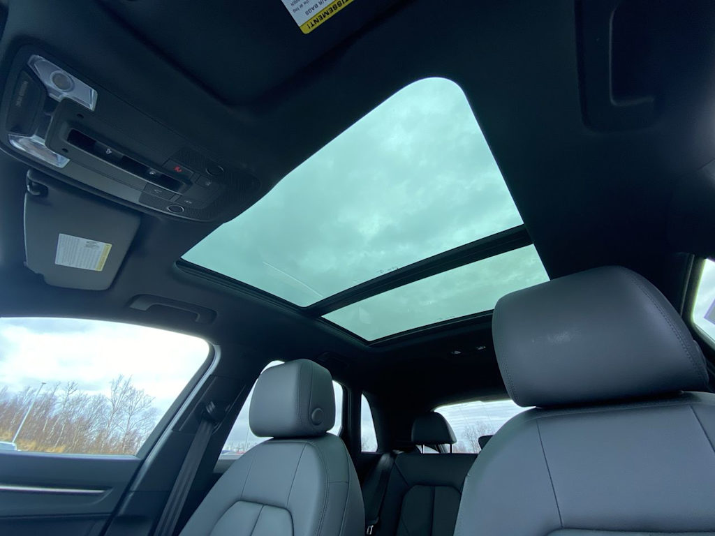 Thumbnail: 2024 Audi Q3 - 22