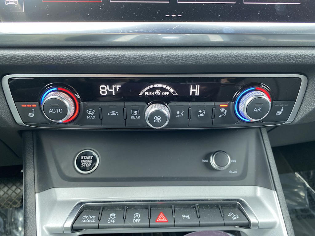 Thumbnail: 2024 Audi Q3 - 20