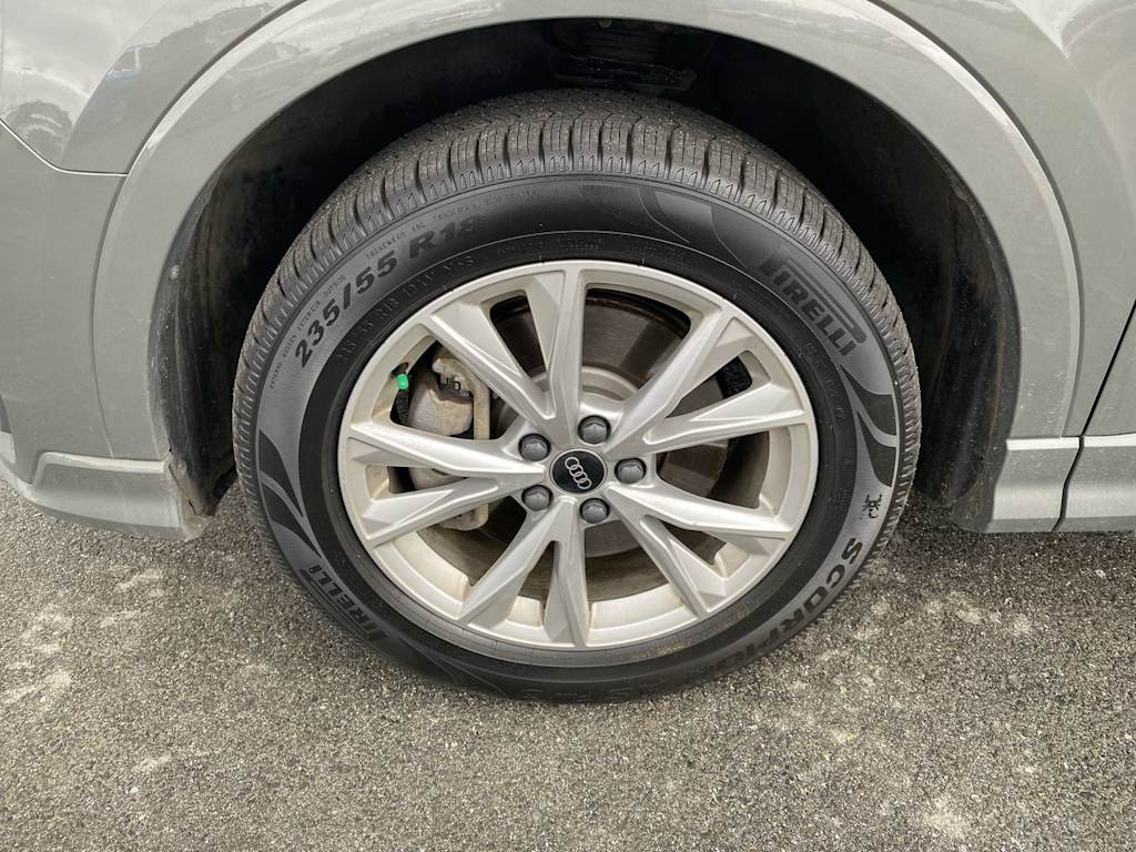 Thumbnail: 2024 Audi Q3 - 6