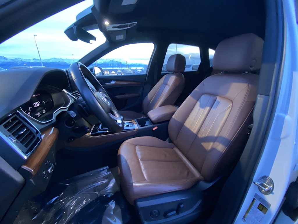 Thumbnail: 2023 Audi Q5 - 8