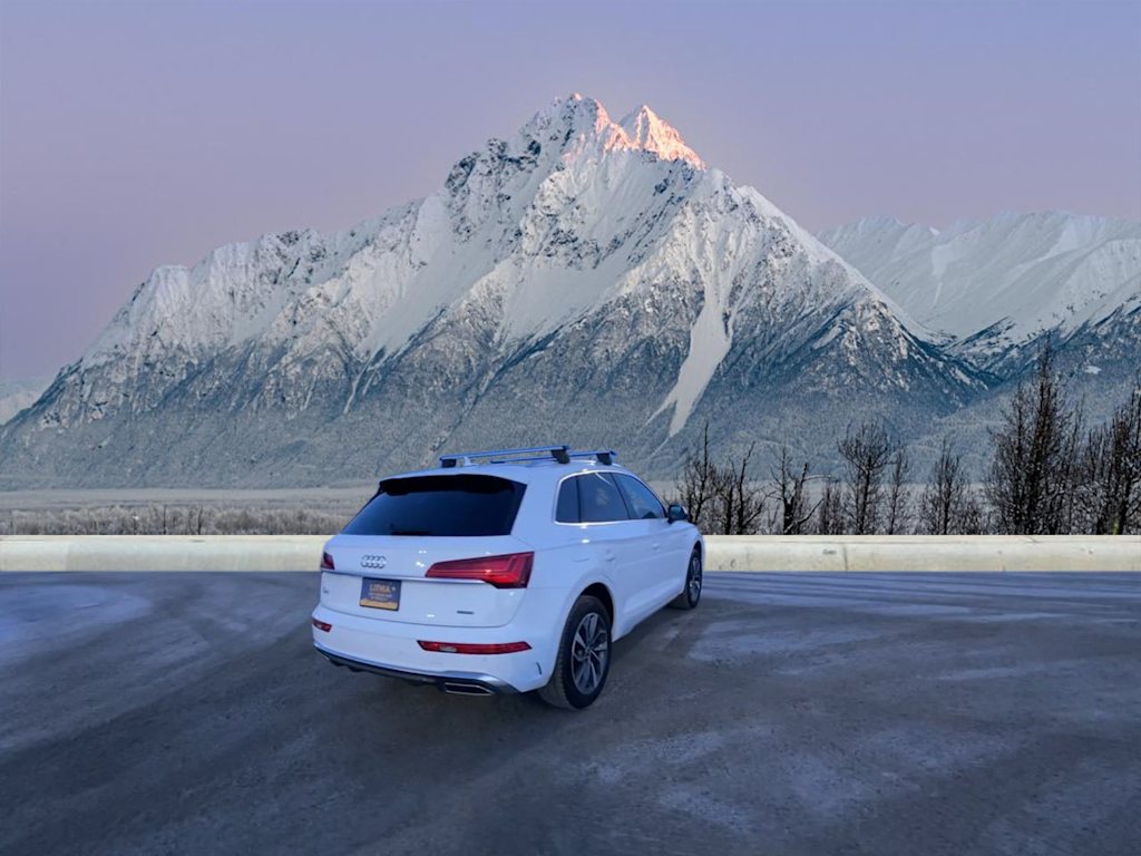 Thumbnail: 2023 Audi Q5 - 5