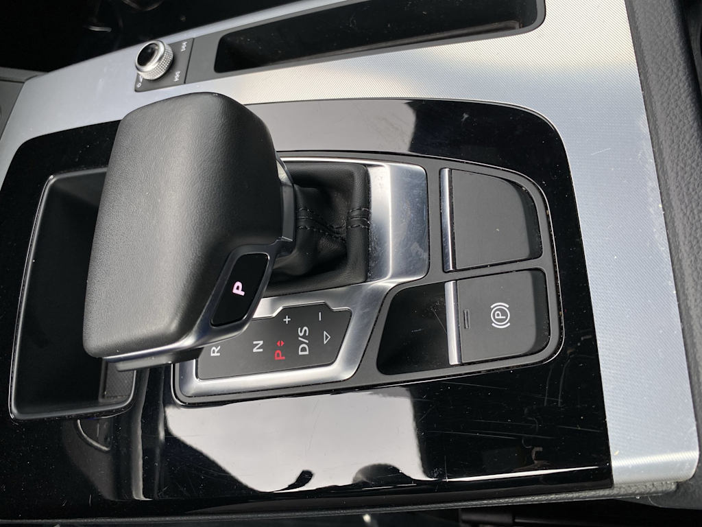 Thumbnail: 2025 Audi Q5 - 12