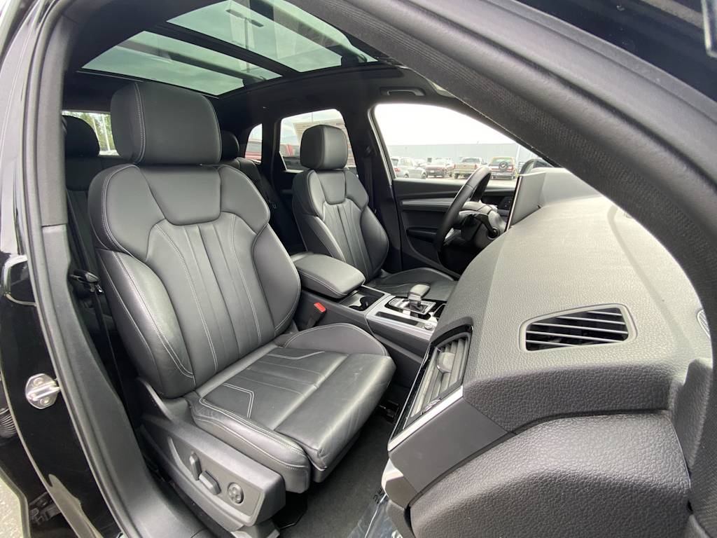 Thumbnail: 2025 Audi Q5 - 27