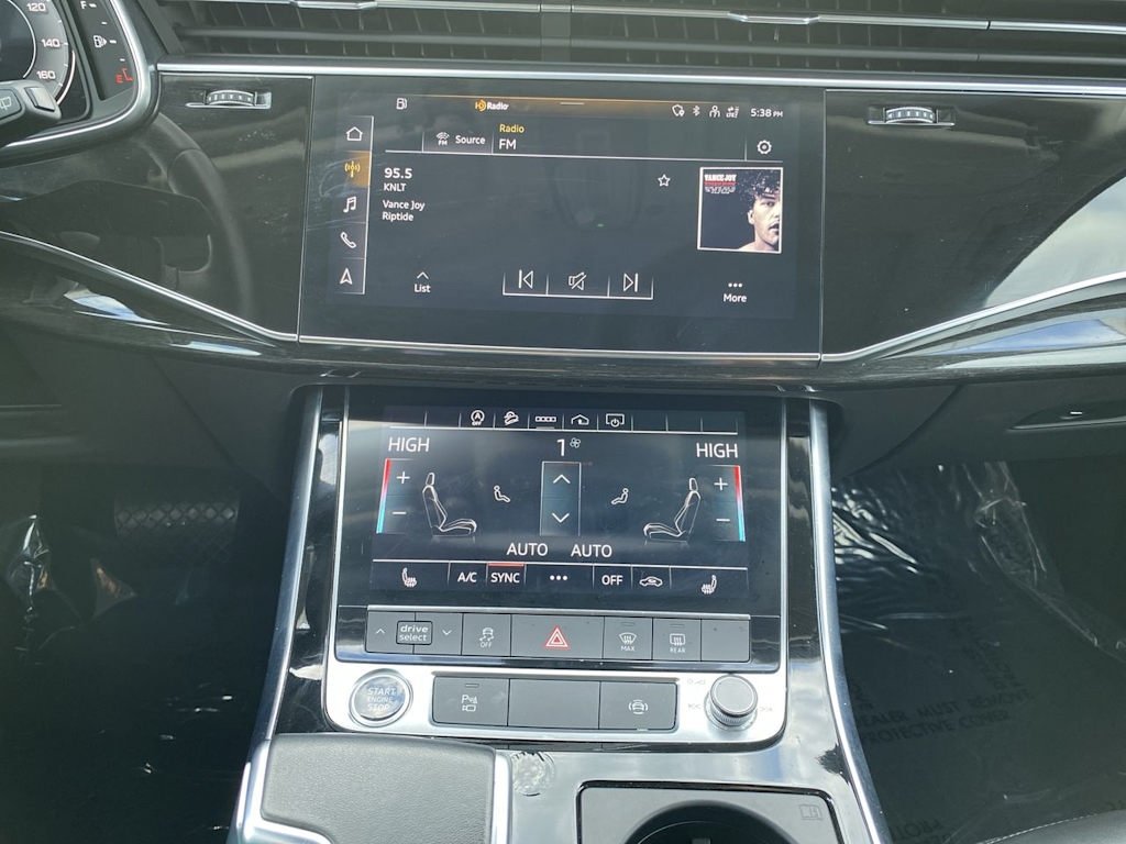 Thumbnail: 2023 Audi Q7 - 9