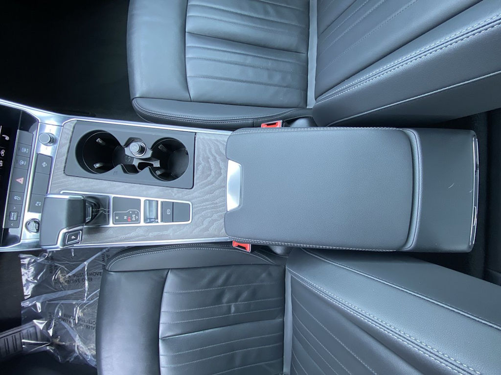 Thumbnail: 2024 Audi A6 - 8