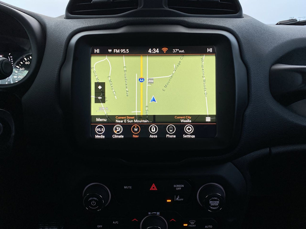 Thumbnail: 2023 Jeep Renegade - 21