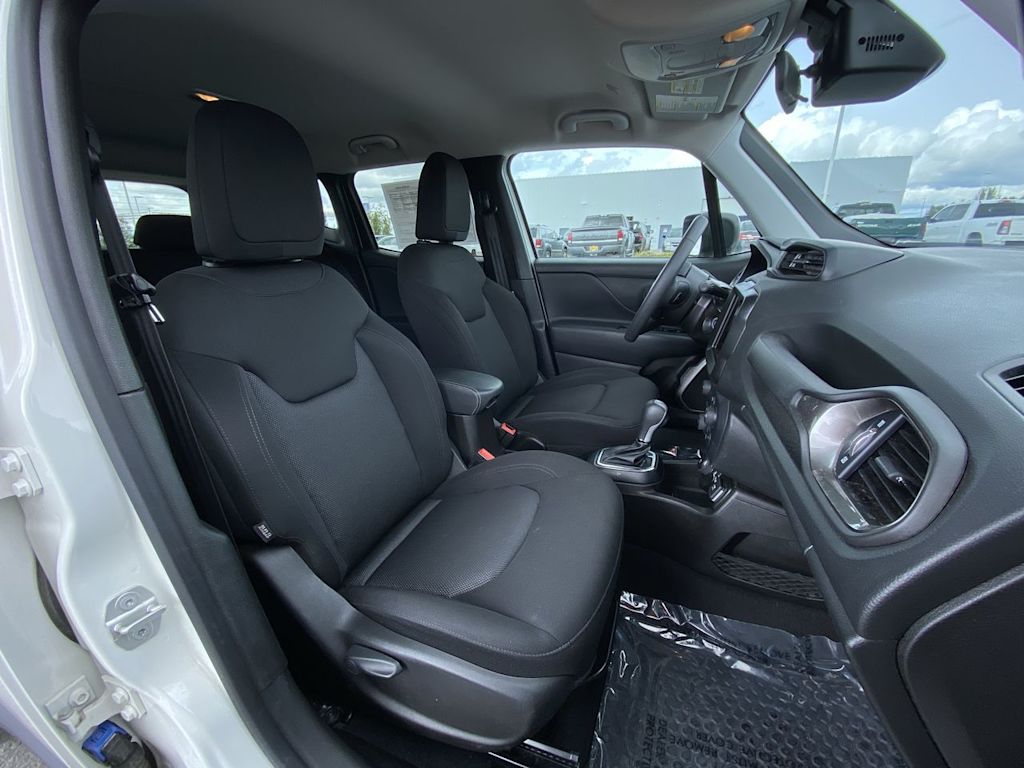 Thumbnail: 2023 Jeep Renegade - 27