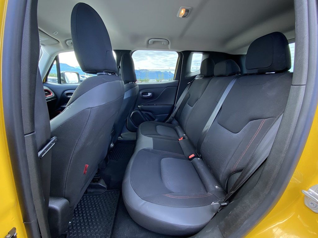Thumbnail: 2023 Jeep Renegade - 10