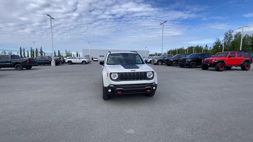 Thumbnail: 2023 Jeep Renegade - 5