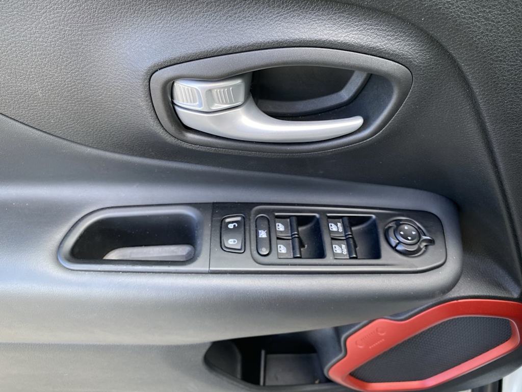 Thumbnail: 2023 Jeep Renegade - 22