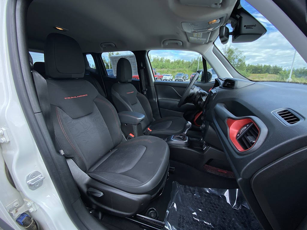 Thumbnail: 2023 Jeep Renegade - 27