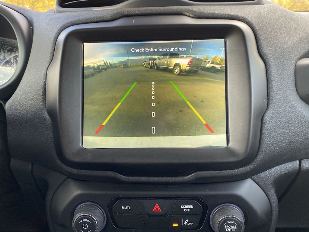 Thumbnail: 2023 Jeep Renegade - 24