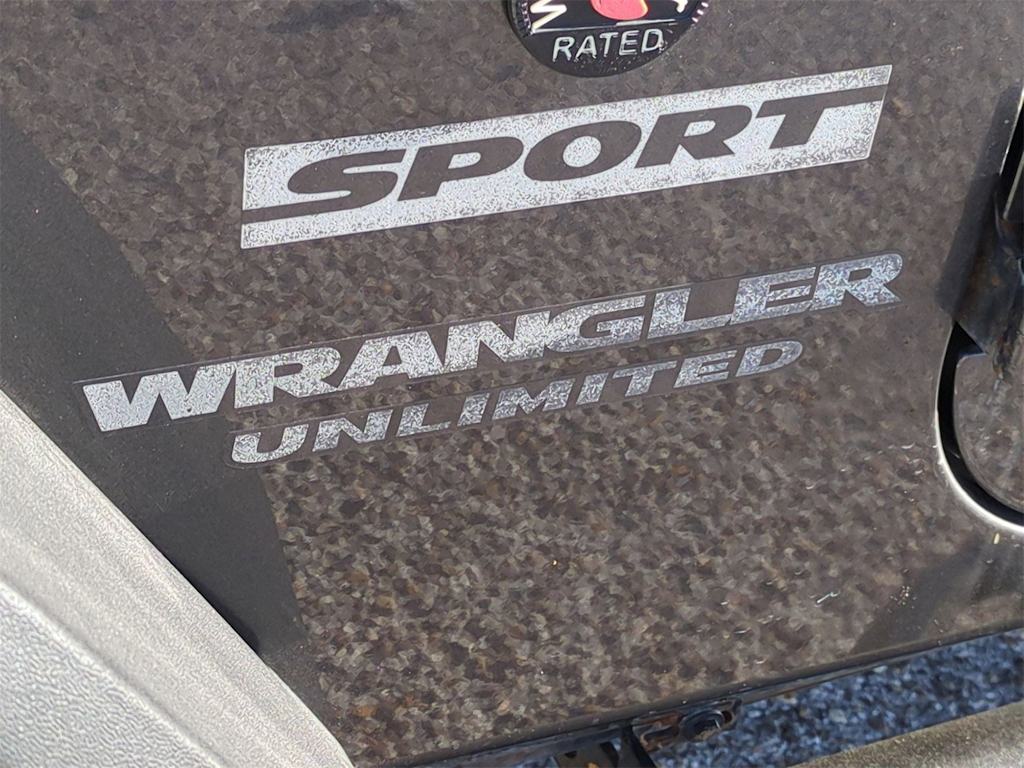 Thumbnail: 2017 Jeep Wrangler - 29