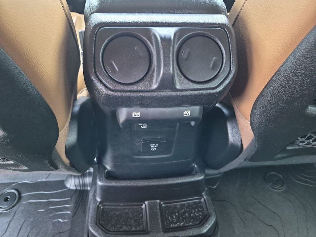 Thumbnail: 2021 Jeep Wrangler - 30