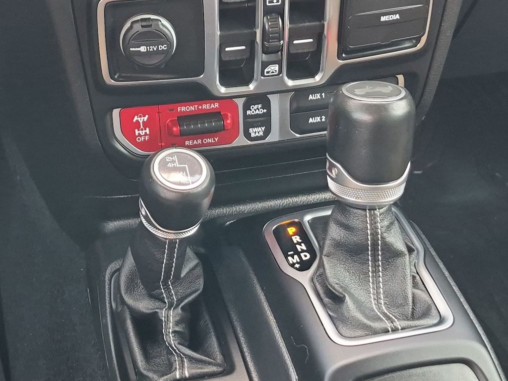 Thumbnail: 2021 Jeep Wrangler - 14