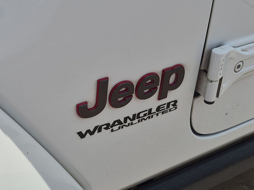 Thumbnail: 2021 Jeep Wrangler - 5