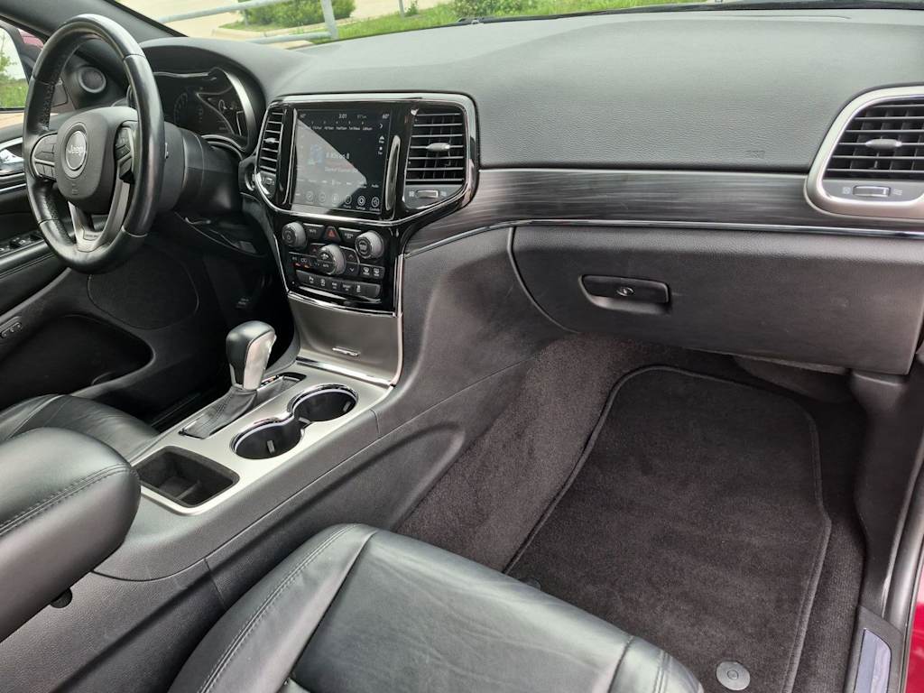 Thumbnail: 2022 Jeep Grand Cherokee - 14